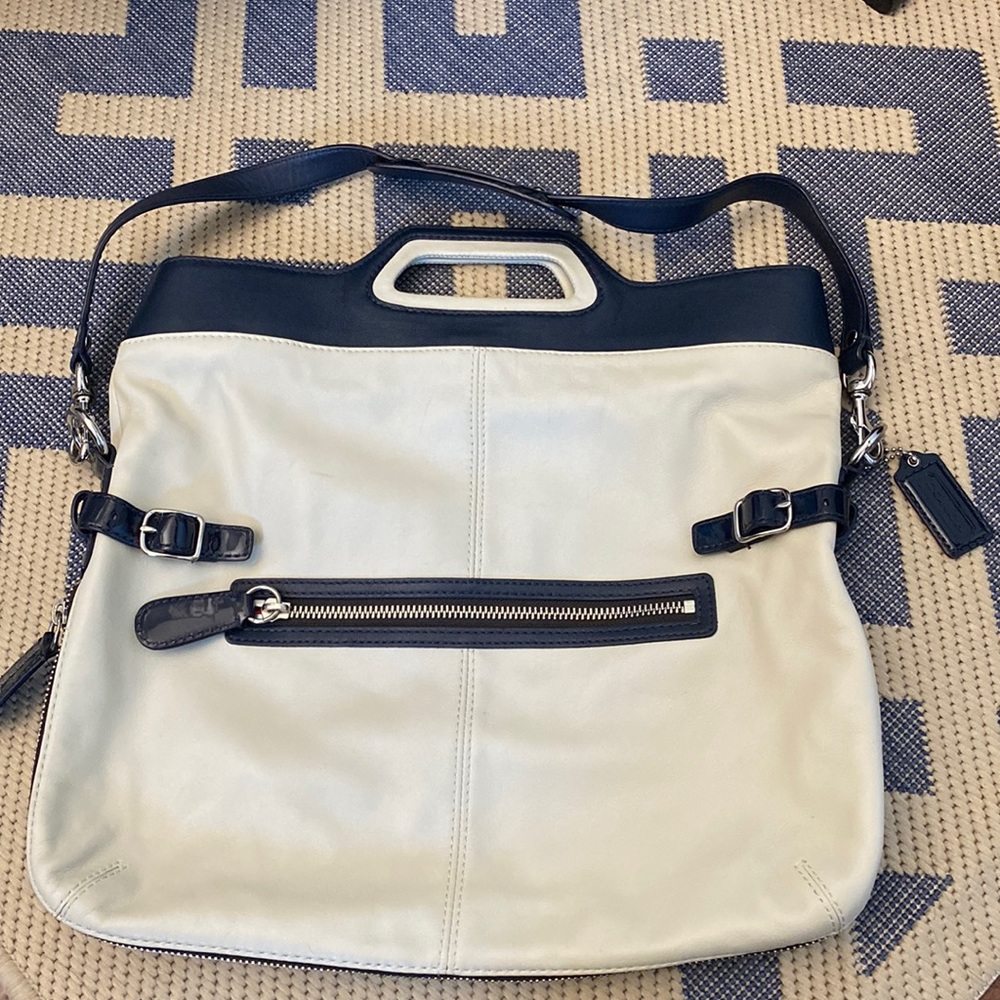 Coach Bonnie Leather Fold-over Bag - Navy & White